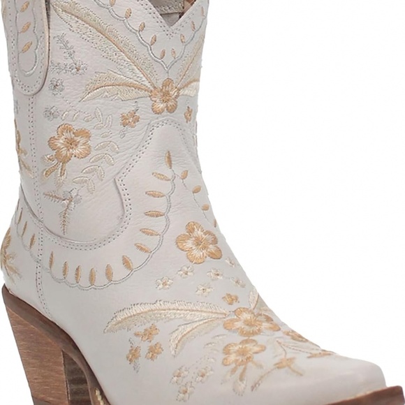 Dingo Shoes - Dingo Primrose Embroidered Boots size 7